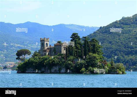 Lake Iseo Castle Of The Island Of Loreto Castello Dellisola Di