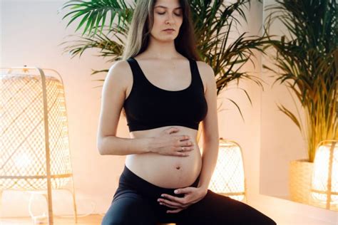 How To Teach Prenatal Yoga Per Trimester