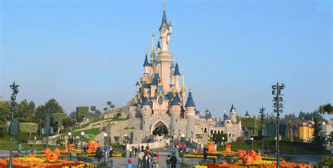 Disneyland park en walt disney studios park. Disneyland Parijs » Citytrip Parijs