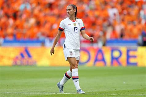 judge tosses us women s soccer claim of unequal pay but players can proceed with other arguments