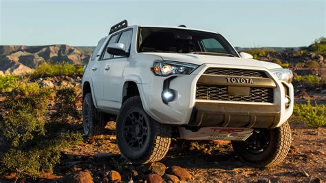 2020 Toyota 4runner Buyers Guide Reviews Specs Comparisons