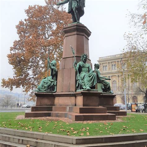 Istvan Szechenyi Statue Budapest All You Need To Know Before You Go