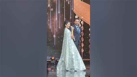 Ayeza Khan And Usman Khalid Best Couple Award 2022 8th Hum Awards