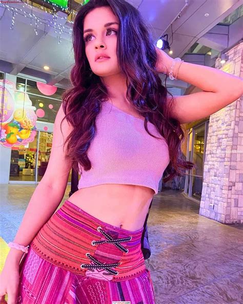 Hot And Sexy Photos Of Avneet Kaur 50 Navel Photos Thatll Make You Fall In Love With Her South