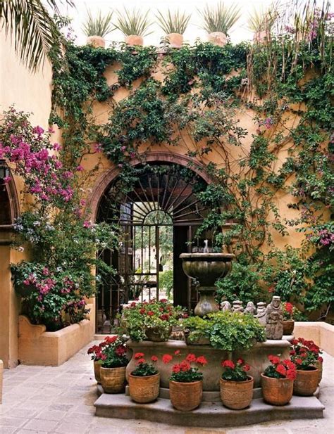Cortile Mexican Garden Mexican Decor Spanish Courtyard