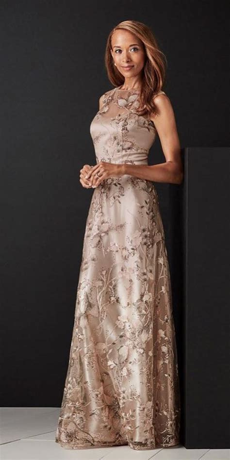 Long Mother Of The Bride Dresses Long Sleveless With Floral Davids