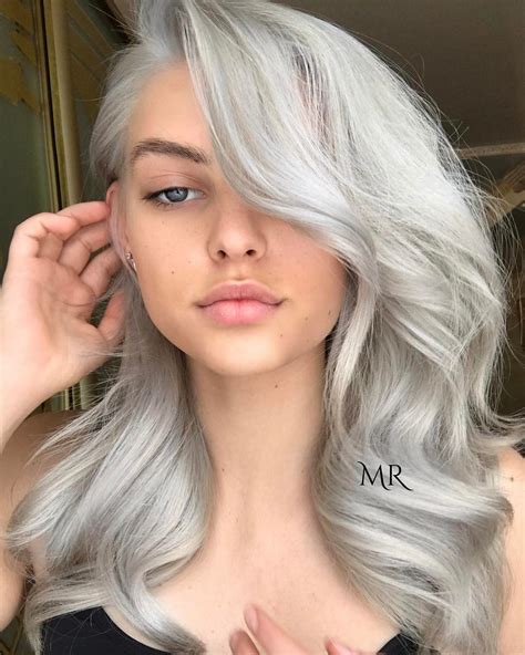 Icy Silver Hair Transformation Is 2017s Coolest Trend Purple Grey Hair