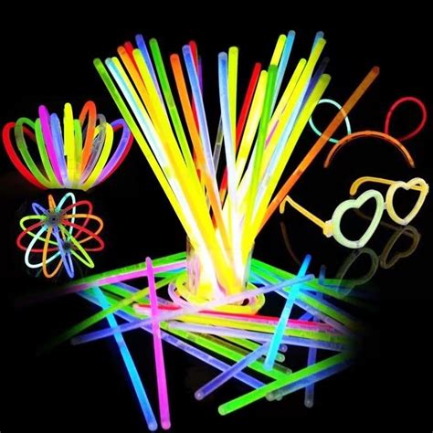 100pcs Party Glow Sticks Glow In The Dark Light Up Sticks Party Favors Glow Decorations Glow