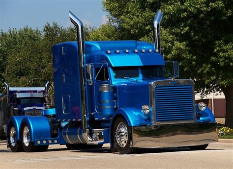 Semitrckn — Peterbilt Custom 379 Big Rig Trucks Big Trucks Trucks
