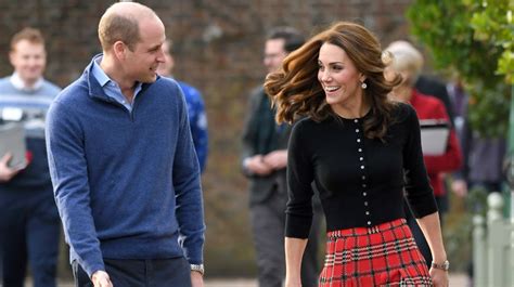 William And Kate Release The Cutest Royal Christmas Card Metro Us