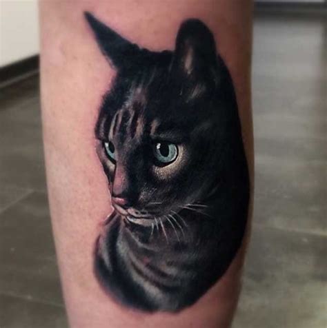 Awesome 3d Realistic Naturally Colored Cat With Green Eyes Tattoo On