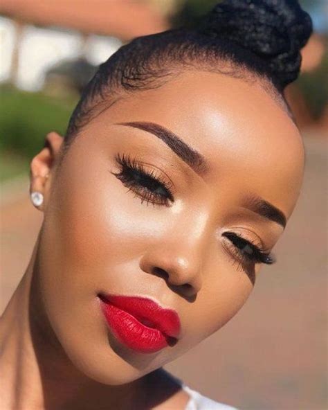 33 Most Lovely Natural Makeup For Black Women That Make More Pretty Dark Skin Makeup Red Lip