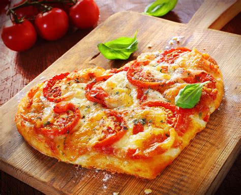 Cheese And Tomato Pizza Pizza Food Heart Tomatoes Hd Wallpaper