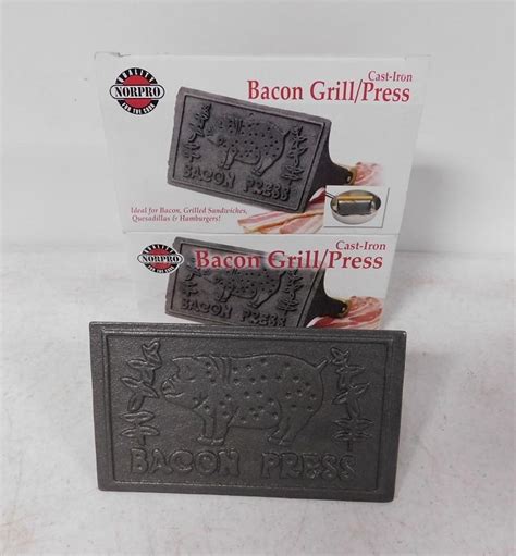 Norpro Cast Iron Bacon Grill Press