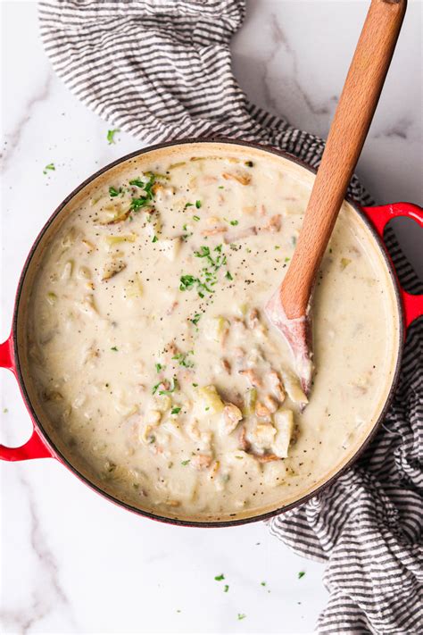 Our savory manhattan clam chowder has a brothy tomato base, lots of clams, veggies and seasonings. Whole30-Clam-Chowder-3-2 - What Great Grandma Ate