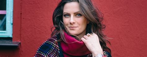 Aktorka uzupełniła je rodzinnymi zdjęciami. Laura Breszka przeżyła tragedię. Straciła siostrę, teraz ...