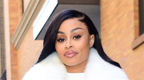 Blac Chyna Shows Off Her Nearly Bald Head In New Video After She Shaves All Her Hair Off And