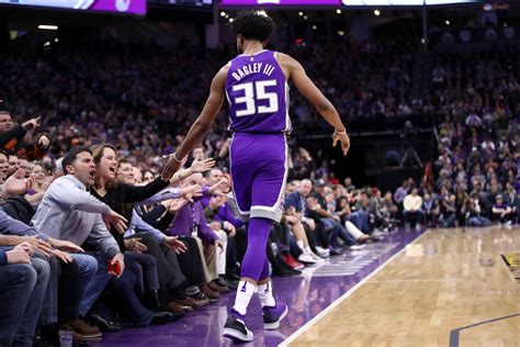 The team plays its home games at the golden 1 center. Sacramento Kings Fans Who Wore 'Build the Wall' Jerseys to ...