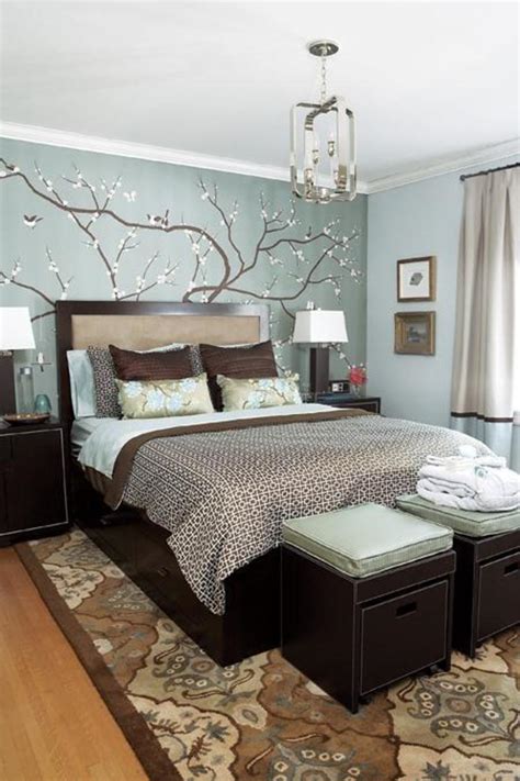 Differing shades of brown in a variety of textures add dimension: Blue and brown bedroom decorating ideas - Xwetpics.com