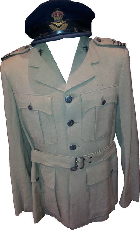 Ww2 Era Royal Australian Air Force Uniform Jacket Badges Belt Raaf