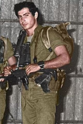 How Tall is Benjamin Netanyahu