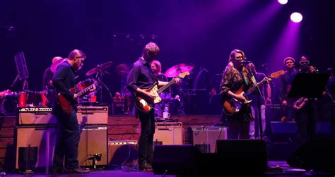 Tedeschi Trucks Band Welcomes Nels Cline Amy Helm And Luther Dickinson At Beacon Theatre