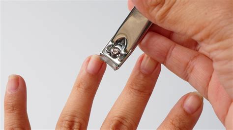 Trim Fingernails ~ Tutorial On How To Cut File And Shape Nails Virarozen