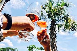 9 Best Happy Hours On Hilton Head Island