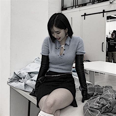 Eunha Gfriend Sharpen Icon Jung Eun Bi G Friend Leather Gloves Kpop Girls Leather Skirt