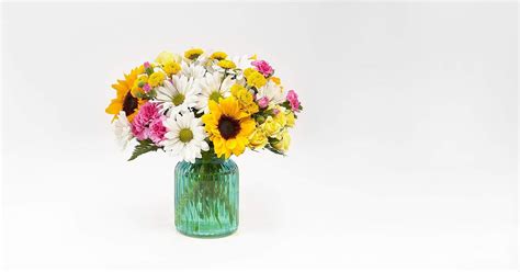 The Ftd Sunlit Meadows Bouquet Vase Included Flower Delivery Glendale
