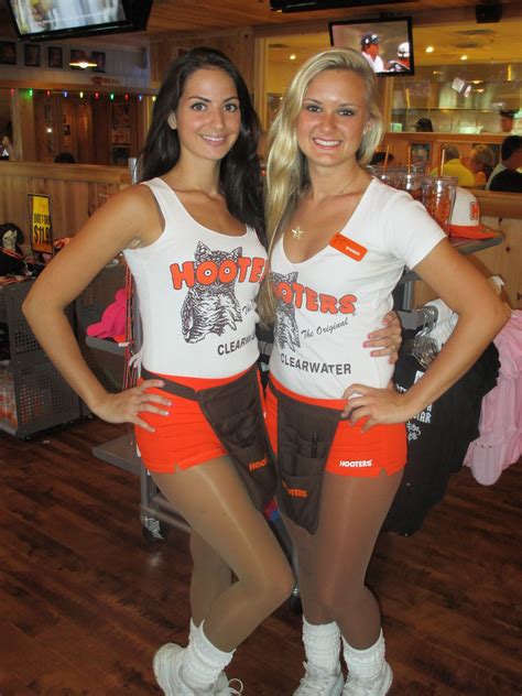 Hostesses At The Original Hooters Lyle Scott Flickr