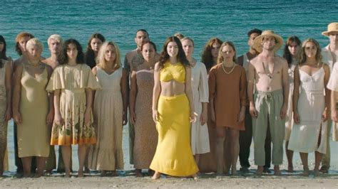 In the video, which is already trending on youtube, the new zealand musician looks like we've never seen her before: Lorde Announces Album, Returns With Video for New Song ...