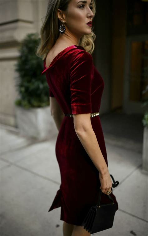 30 dresses in 30 days holiday office party cocktail attire red velvet sheath dress