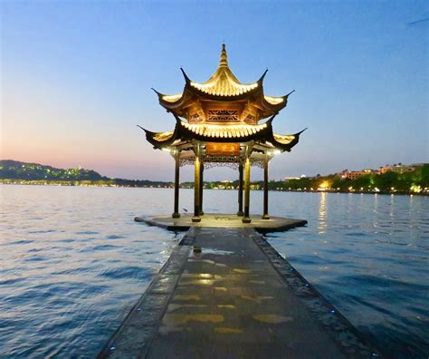 Witnessed The Sunset By The West Lake In Hangzhou China Rtravel
