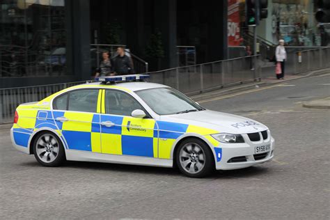 Scots Police Chiefs Slammed As Cop Cars Unable To Carry Over Three