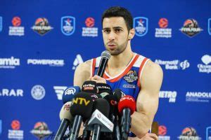 21 ocak 1989, i̇stanbul, türkiye), anadolu efes takımında forma giyen türk basketbolcudur. Doğuş Balbay: Kupayı müzesine götüren takım olmak ...