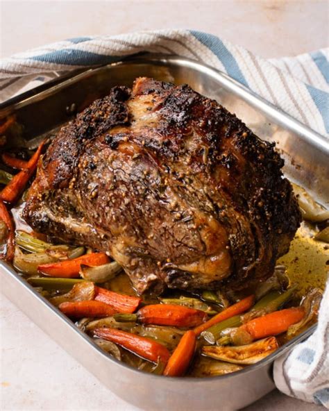 Well i am here to show you how to cook prime rib, so you don't have to feel stressed or nervous about it any more. Prime Rib Menu Complimentary Dishes : Place the cheese (if ...