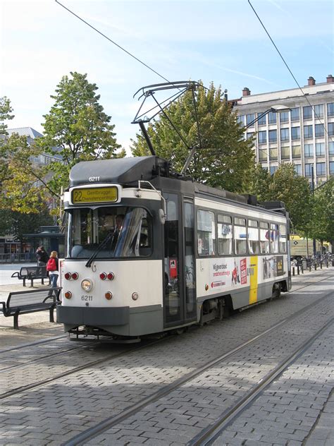 Vlaamse vervoersmaatschappij de lijn1 (i̇ngilizce: De Lijn PCC tram no. 6211, Kouter, Ghent | Michael Day | Flickr