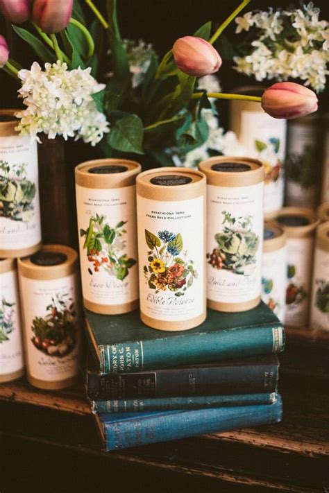 Le scatoline di confetti sono l'evergreen per eccellenza, appartenenti alla più classica delle tradizioni… 20 idee per un matrimonio botanico | Wedding Wonderland