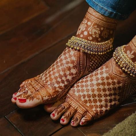 Trending Foot Mehndi Designs For 2021 Brides