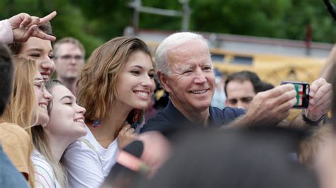 Joe biden is the oldest of four siblings in a catholic family, followed by his younger sister valerie biden owens (born 1945), and two younger brothers, james brian jim biden (born 1949) and francis william frank biden (born 1953).: Joe Biden's campaign looks to improve standing among young ...