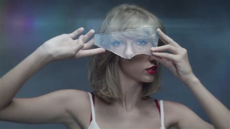 Taylor Swift Style Music Video Watch Smoke Waves And Shifting Faces Hollywood Reporter