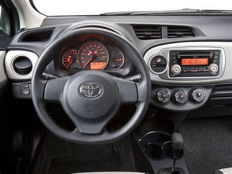Toyota Yaris 2013 Sedan Interior 2013 Toyota Yaris Se 5dr Liftback