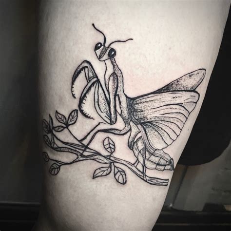 Details 71 Praying Mantis Tattoo Designs Best Incdgdbentre