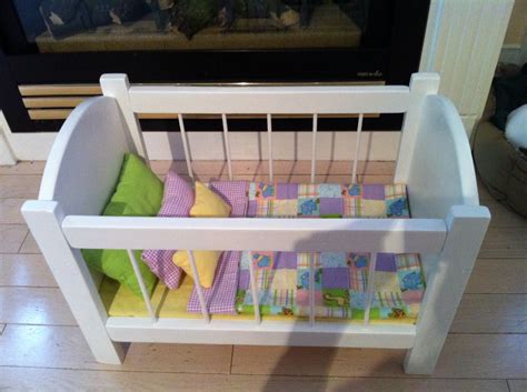 A lot people are having at home old baby's cribs wrom your kids and now it is time to transform them in something more practical. Ana White | Baby Doll Crib - DIY Projects