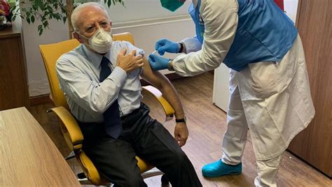 Le somministrazioni effettuate sono state, in totale. Campania, sanità e vaccini: polemica sul documento di ...