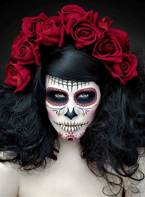 Celebrity makeup artist bruce grayson not only has years and years of industry experience under his belt, but he's also the head makeup artist for the oscars. 25 Halloween Makeup for Day of the Dead - Flawssy