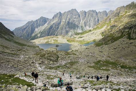 How To Hike Rysy From The High Tatras Of Slovakia Earth Trekkers