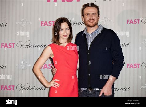 Emily Blunt And Jason Segel Promoting The Movie Fast Verheiratet