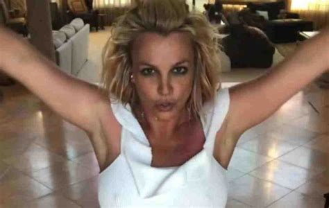Britney Spears Es Criticada Por Seguidores Por Fotos Subidas De Tono